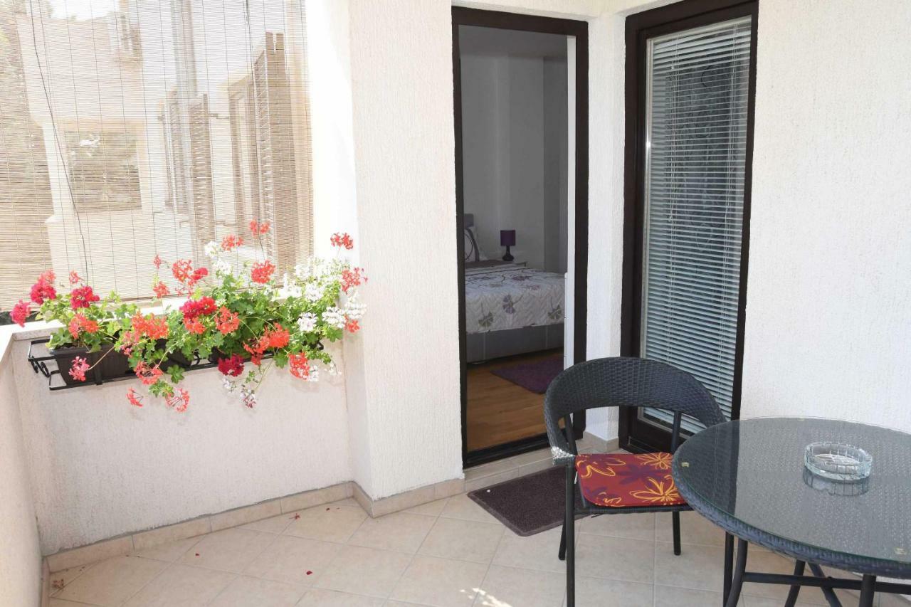 Apartments Ruzica Pula Exterior photo