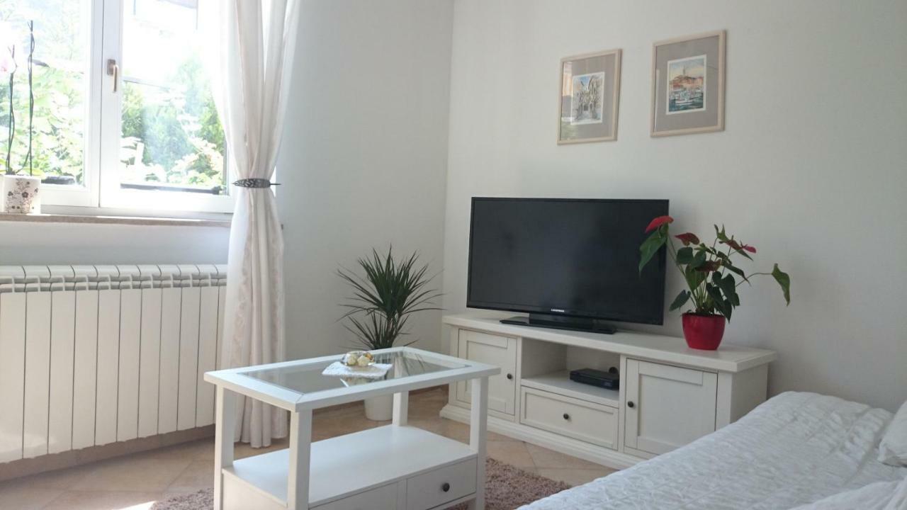 Apartments Ruzica Pula Exterior photo
