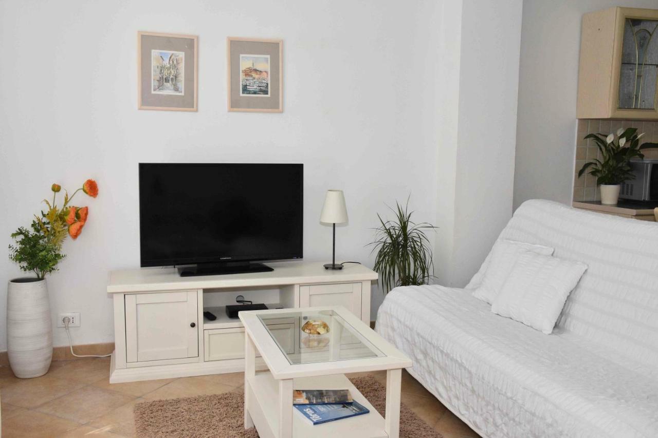Apartments Ruzica Pula Exterior photo