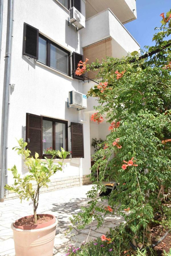 Apartments Ruzica Pula Exterior photo