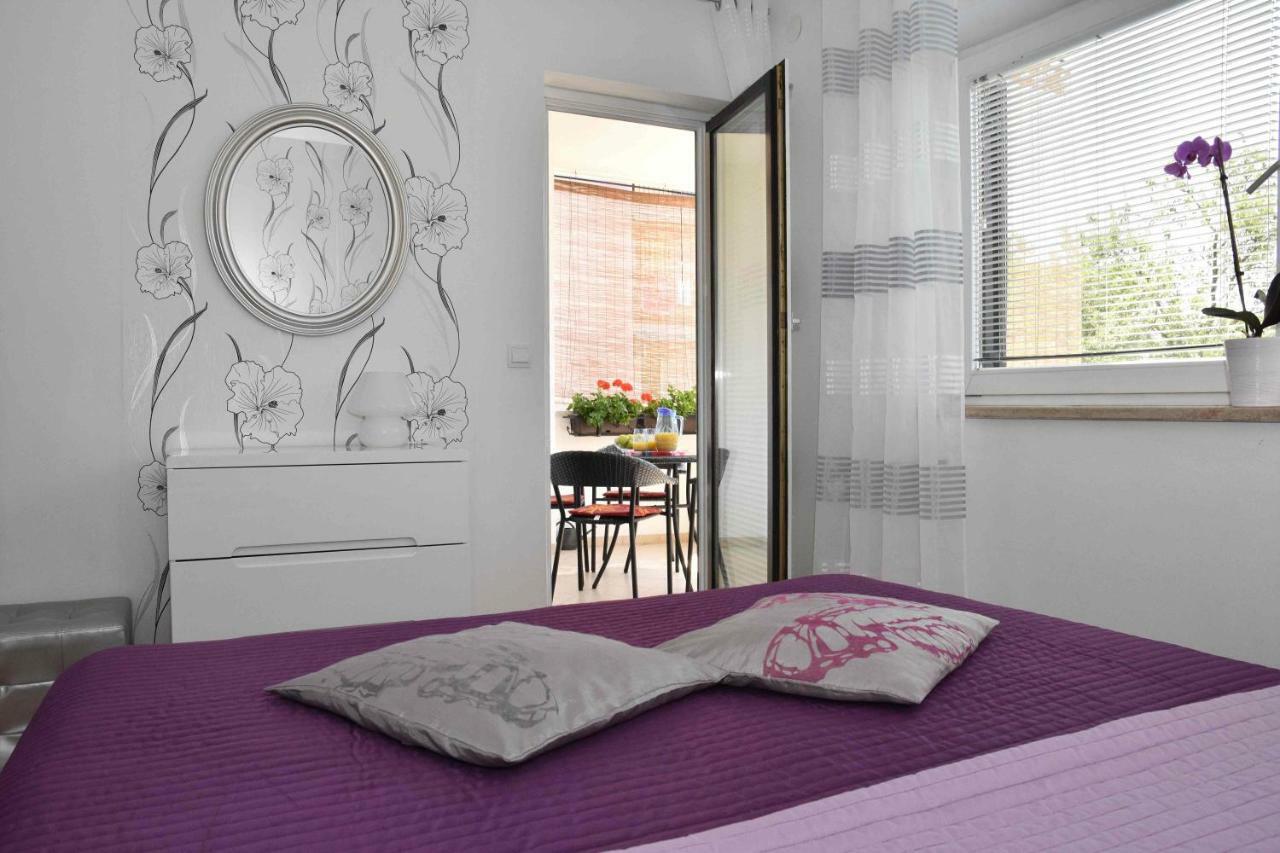 Apartments Ruzica Pula Exterior photo